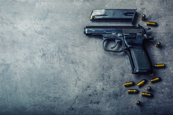 Riforma controllo armi: i dubbi di AUDA Una pistola 9 mm con caricatore rimosso e dieci proiettili