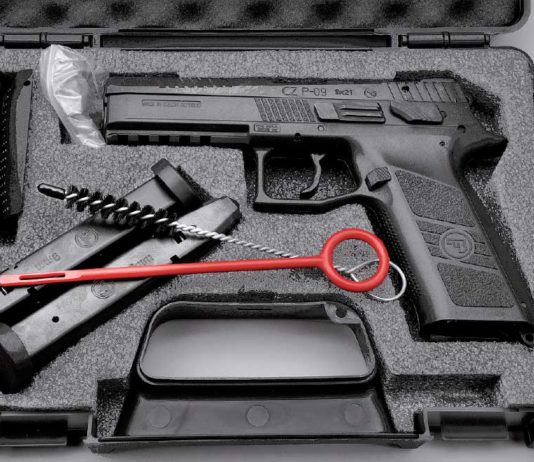 Cz P-09 calibro 9×21 Imi, semiauto molto… alla mano