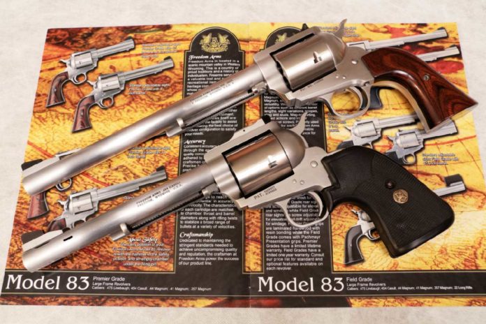 Freedom-Arms-mod.-555-cal.-.50-Action-Express-apertura