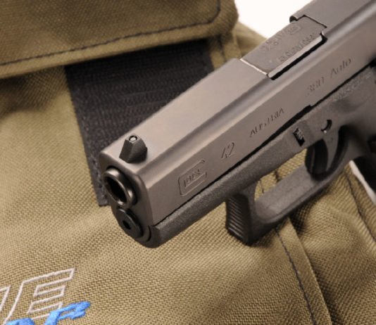 Glock 42 cal. .380 Auto: Kinder Glock 42, la piccola di famiglia Glock-42-cal.-.380-Auto