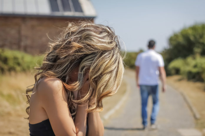 Litiga con l’ex, gli sequestrano le armi