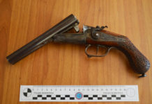 Armi e droga in officina, arrestato meccanico