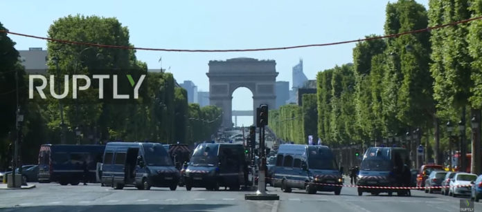 Champs-Elysées ok Champs-Elysées ok