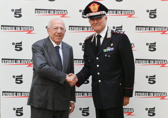 Storie in divisa, come un reality sui carabinieri (1) Storie in divisa, come un reality sui carabinieri (1)