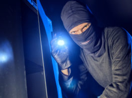 Un furto di armi può portarsi via anche la licenza Furto di armi