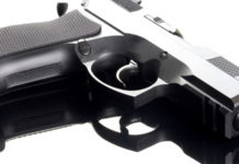 «Inaccettabili i vigili senza armi» Handgun 9 mm