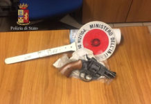 Nascondeva arma nel muro, un arresto a Torino