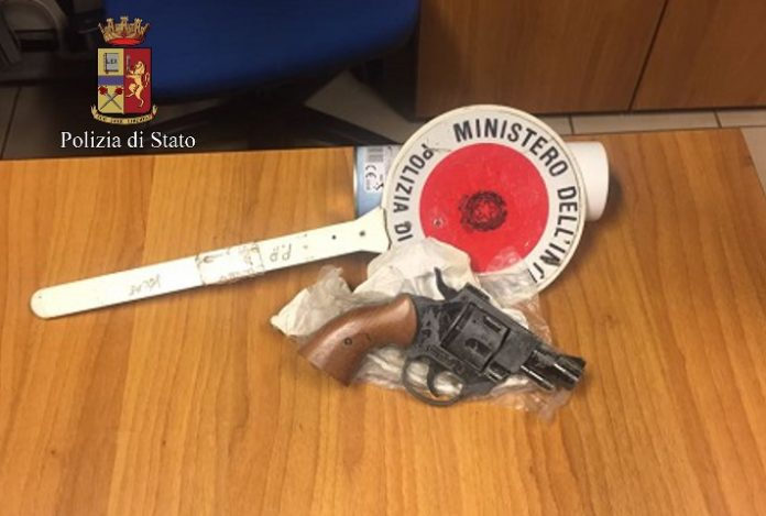 Nascondeva arma nel muro, un arresto a Torino