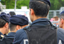 Il Foglio: “Privatizziamo alcuni settori della sicurezza” Polizia italiana