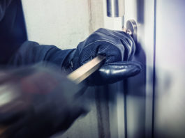 Risponde a effrazione con fucilata: arrestato per tentato omicidio