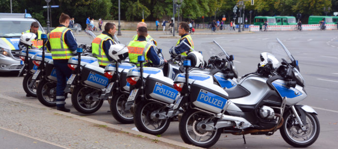 Polizia di Berlino Sono uscite alcune notizie sul contratto che rinnova l’equipaggiamento degli agenti della polizia di Berlino con la pistola Heckler & Koch SFP9 TR.