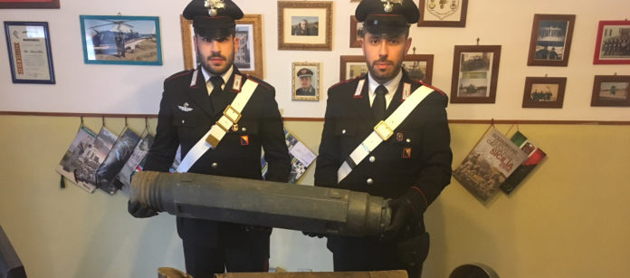 Nasconde armi modificate artigianalmente, arresto Messina Nasconde armi modificate artigianalmente, arresto Messina