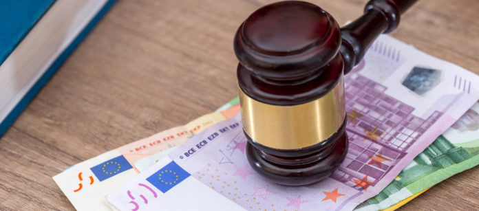 Revoca porto d'armi risarcimento danni