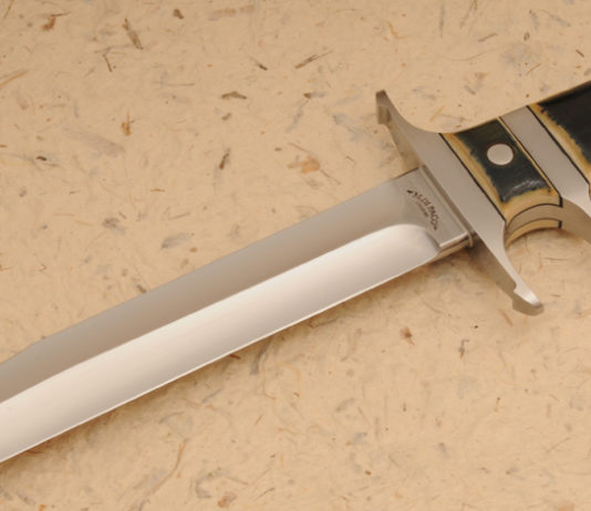 Coltelli in mostra alla Fortezza Vecchia di Livorno mostra coltello custom livorno 2018
