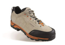 Armond Nevegal 150, scarpa outdoor con l’Alpe nel cuore Armond Nevegal 150