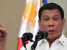 Armi ai civili per contrastare la criminalità Rodrigo Duterte armi ai civili