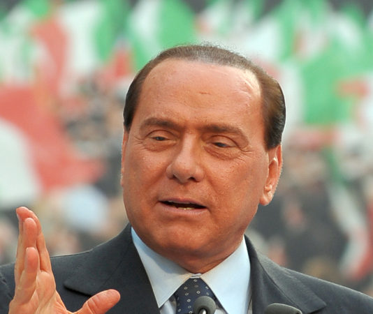 Forza Italia sulla legittima difesa: Berlusconi gioca di sponda con la Lega Silvio Berlusconi