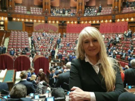 La Caretta su porto d’armi, condanne penali e riabilitazioni: «Orgogliosa del risultato» La Caretta su porto d’armi, condanne penali e riabilitazioni