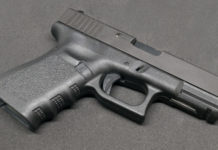 Vuoi ottenere il porto d’armi? Dimmi razza e religione pistola semiautomatica 9 mm