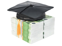 Tesi di laurea sulle armi: 2.000 euro da Anpam cappello da laurea su banconote da cento euro: concorso per tesi di laurea sulle armi