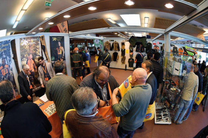 Hunting Show Sud fiera di armi Hunting Show Sud fiera di armi