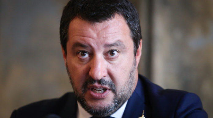 Matteo Salvini più armi in Italia Matteo Salvini più armi in Italia