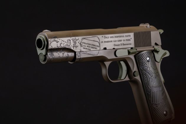 vista da sinistra, la pistola auto odnance the general 1911
