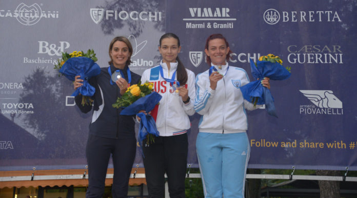 Jessica Rossi conquista la medaglia d'argento nell'Europeo di tiro a volo, specialità trap, di Lonato del Garda Jessica Rossi conquista la medaglia d'argento nell'Europeo di tiro a volo, specialità trap, di Lonato del Garda