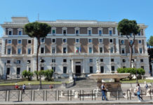 Rinnovo del porto d’armi non scaduto: le indicazioni del governo Rinnovo del porto d’armi non scaduto: facciata del viminale