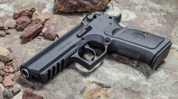 Magnum Research Baby Eagle, il ritorno di una pistola classica Magnum Research Baby Eagle, il ritorno di una pistola classica