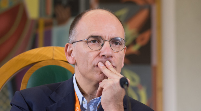 Legge sulle armi, Enrico Letta chiede una stretta Legge sulle armi, Enrico Letta chiede una stretta