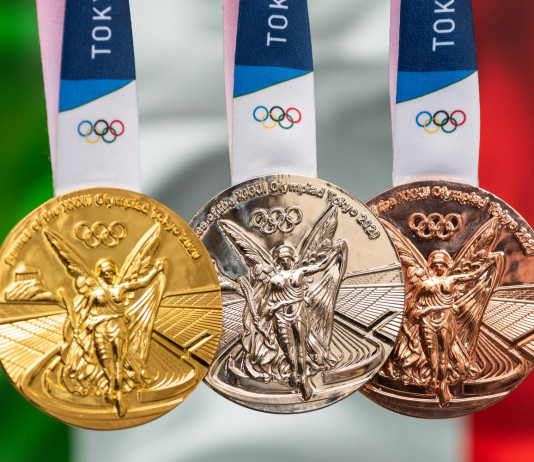 Tiro a volo a Tokyo 2020, in qualche modo l’Italia esulta Tiro a volo a Tokyo 2020: medaglie davanti a bandiera italiana