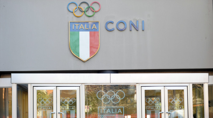 Controversia tra Fitav e Fidasc, chiesto intervento del Coni Controversia tra Fitav e Fidasc: ingresso del palazzo del Coni