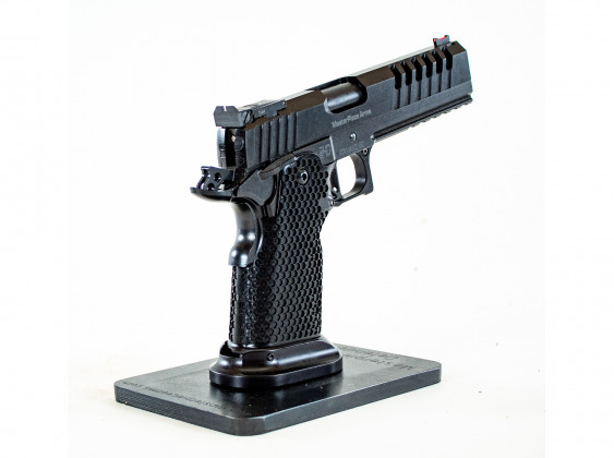da dietro, la pistola sportiva per il tiro dinamico MasterPiece MPA DS40 TT Comp