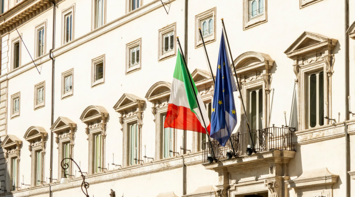 Avviato l’iter per la nomina di Vespasiano a presidente Uits Avviato l’iter per la nomina di Vespasiano a presidente Uits: facciata di palazzo chigi con bandiere di italia ed europa