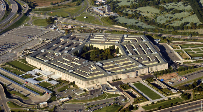Nuove armi d’assalto per l’esercito americano il retroscena di Repubblica Nuove armi d’assalto per l’esercito americano: pentagono, sede del ministero della DIfesa americano, visto dall'alto