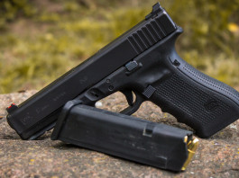 Calibro 9×19 in Italia: si va in aula Calibro 9x19 in Italia: pistola calibro 9x19 con caricatore