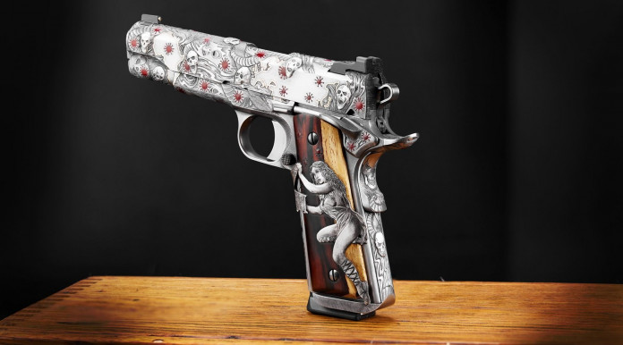 Nighthawk Custom Pandora’s Box, la pistola da collezione sulla pandemia Nighthawk Custom Pandora’s Box, la pistola da collezione sulla pandemia