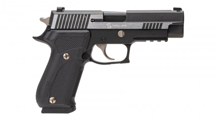 Sig Custom Equinox Elite, tre pistole da collezione Sig Custom Equinox Elite, tre pistole da collezione