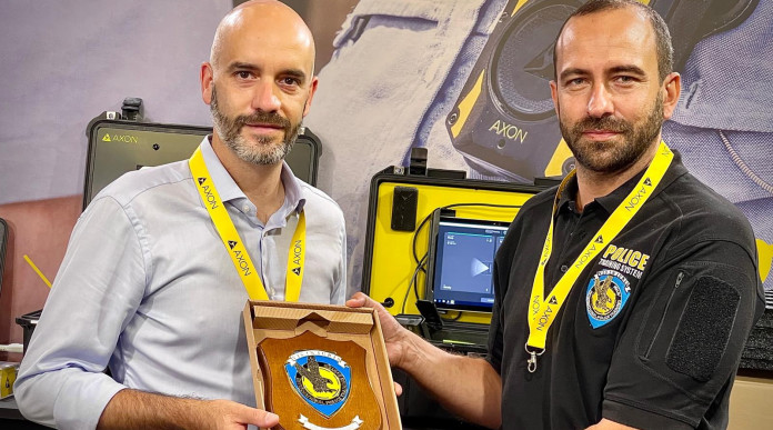 Taser alle forze dell’ordine, accordo Axon-International police training system Taser alle forze dell’ordine, accordo Axon-International police training system