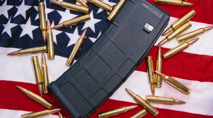 Caricatori ad alta capacità e carabine semiautomatiche in America, Camera approva restrizioni Caricatori ad alta capacità e carabine semiautomatiche in America