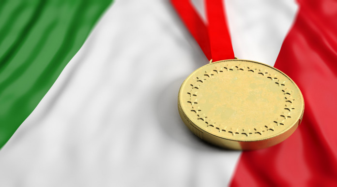 Coppa del mondo di tiro a segno finalmente oro per l’Italia Coppa del mondo di tiro a segno: medaglia d'oro su bandiera italiana