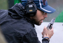 Beretta Excellence shooting action: ecco i vincitori Beretta Excellence shooting action: tiratore in primo piano con beretta 92x performance
