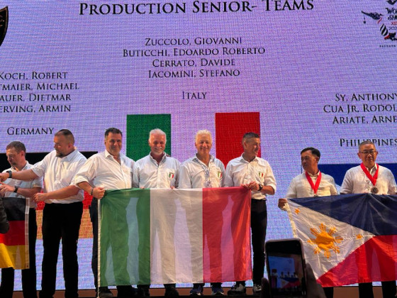 Medaglia ORO Squadra Production Senior