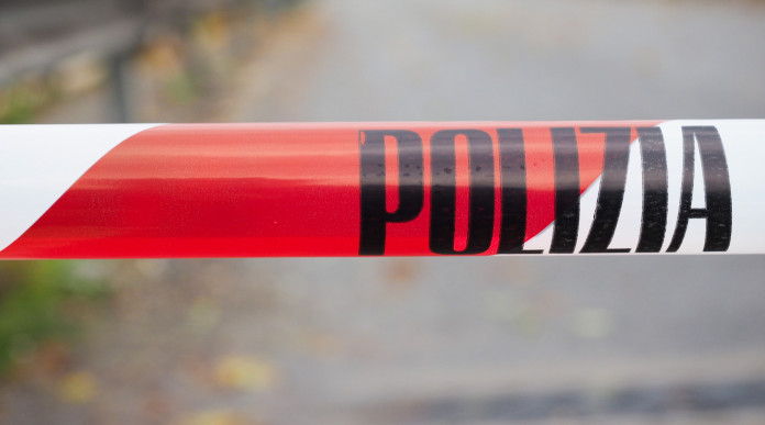 Triplice omicidio a Roma, poligono sotto sequestro Triplice omicidio a Roma: nastro della polizia per sequestro