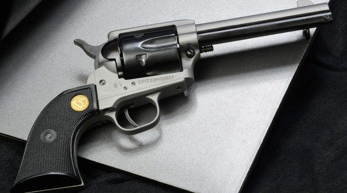 Nuova finitura per il revolver Chiappa Saa 1873-22 Nuova finitura per il revolver Chiappa Saa 1873-22