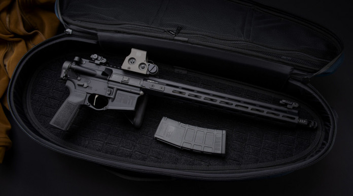 La Springfield Armory Saint Victor ora con calcio tattico pieghevole La Springfield Armory Saint Victor ora con calcio tattico pieghevole