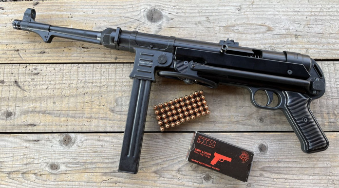 Gsg Mp40 cal. 9×19 mm, un salto nel passato la prova a fuoco Gsg Mp40 cal. 9×19 mm, un salto nel passato la prova a fuoco