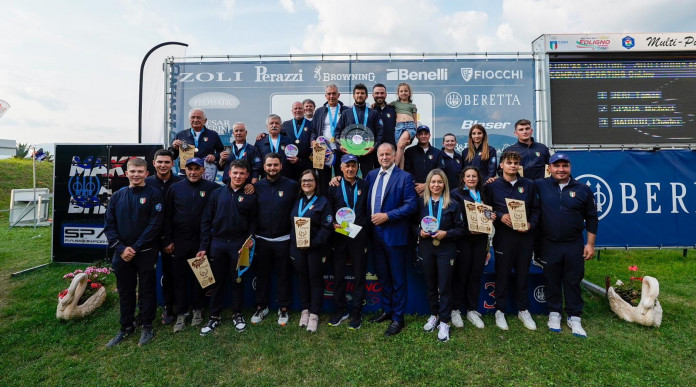 Pioggia di medaglie e titoli per lo squadrone di Veniero Spada Pioggia di medaglie e titoli per lo squadrone di Veniero Spada