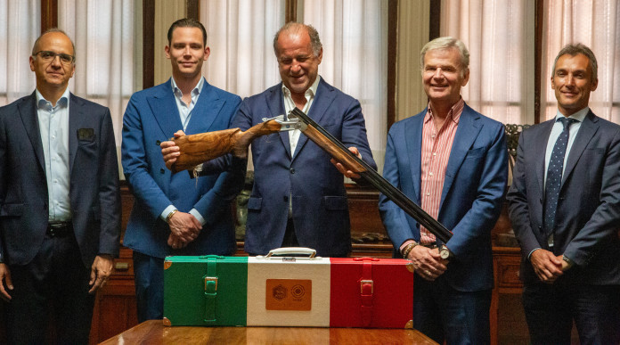 Fucile Beretta Sl2 personalizzato per i 70 anni di Luciano Rossi Fucile Beretta Sl2 personalizzato per i 70 anni di Luciano Rossi